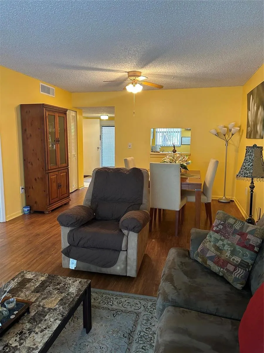2860 Somerset Drive #311k Lauderdale Lakes, FL 33311