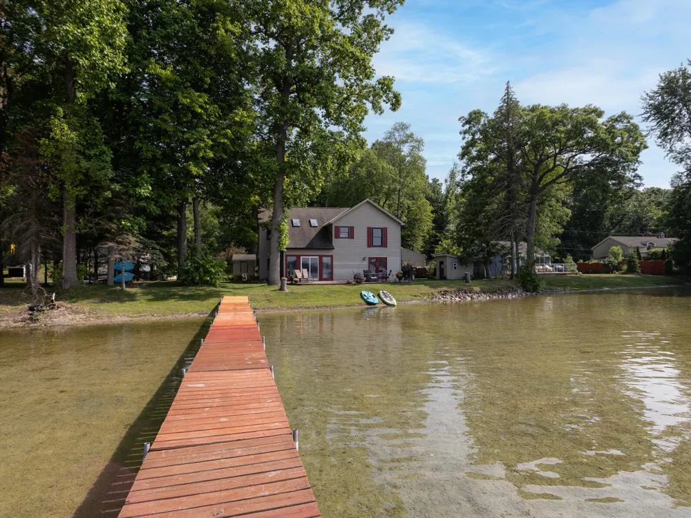 4461 Cordley Lake Road Pinckney, MI 48169