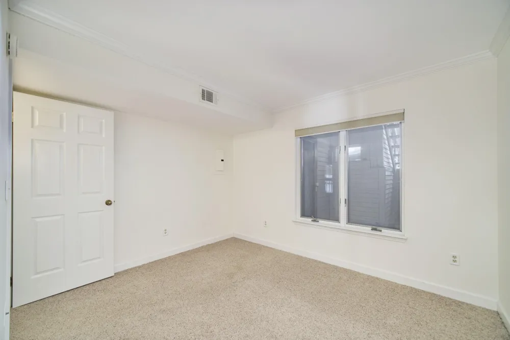 317 5th Avenue #Unit 4 Manistee, MI 49660