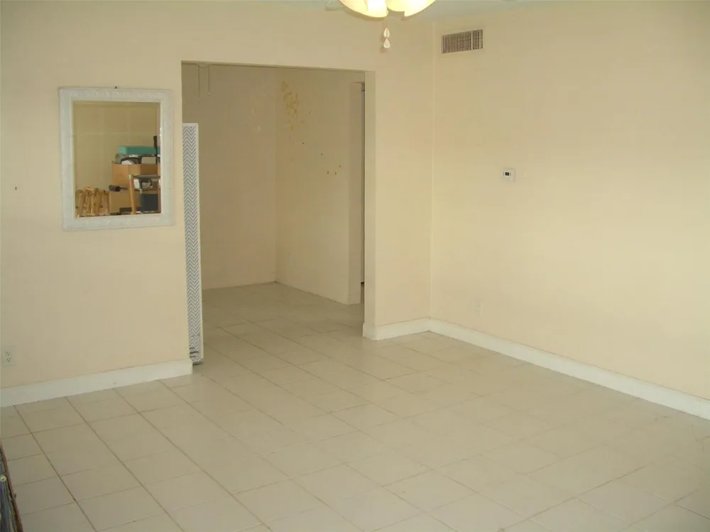 2737 NE 28th Street #7w Lighthouse Point, FL 33064