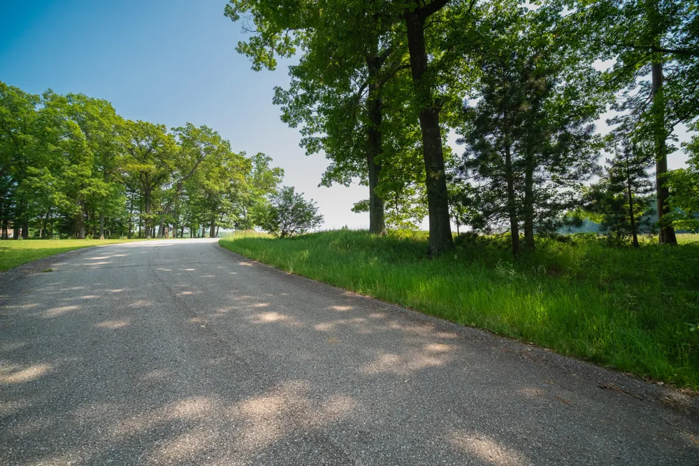 8161 Hunters Ridge Drive Irons, MI 49644