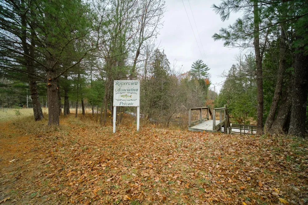 8161 Hunters Ridge Drive Irons, MI 49644
