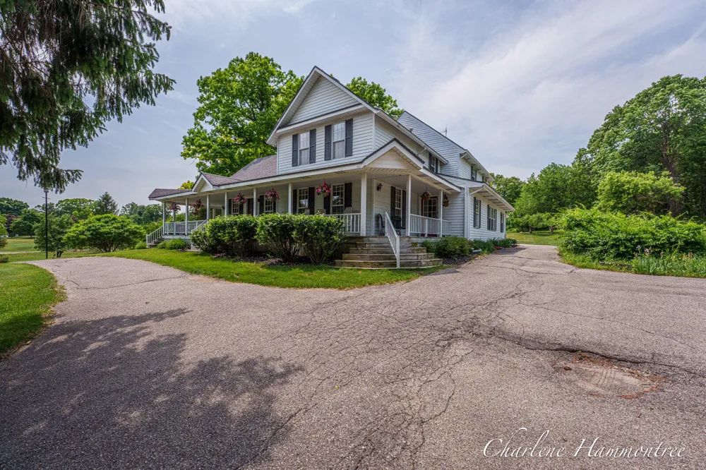 9111 Summit Avenue NE Rockford, MI 49341