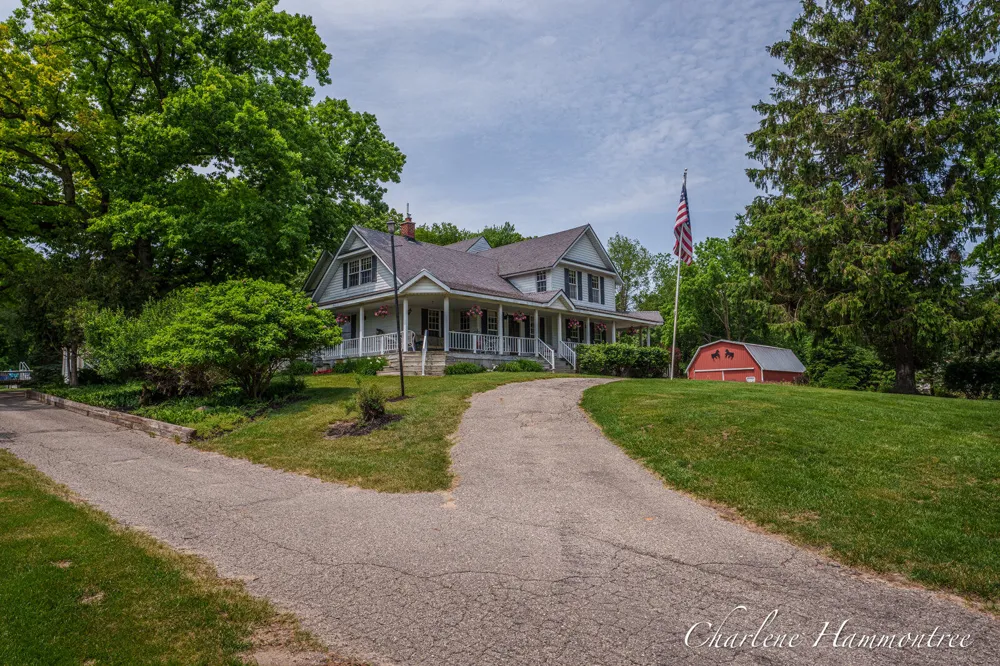 9111 Summit Avenue NE Rockford, MI 49341