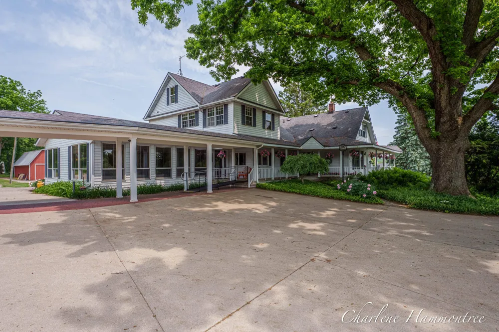 9111 Summit Avenue NE Rockford, MI 49341