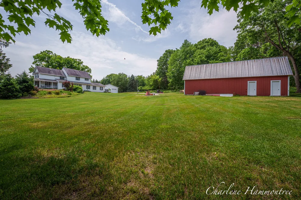 9111 Summit Avenue NE Rockford, MI 49341