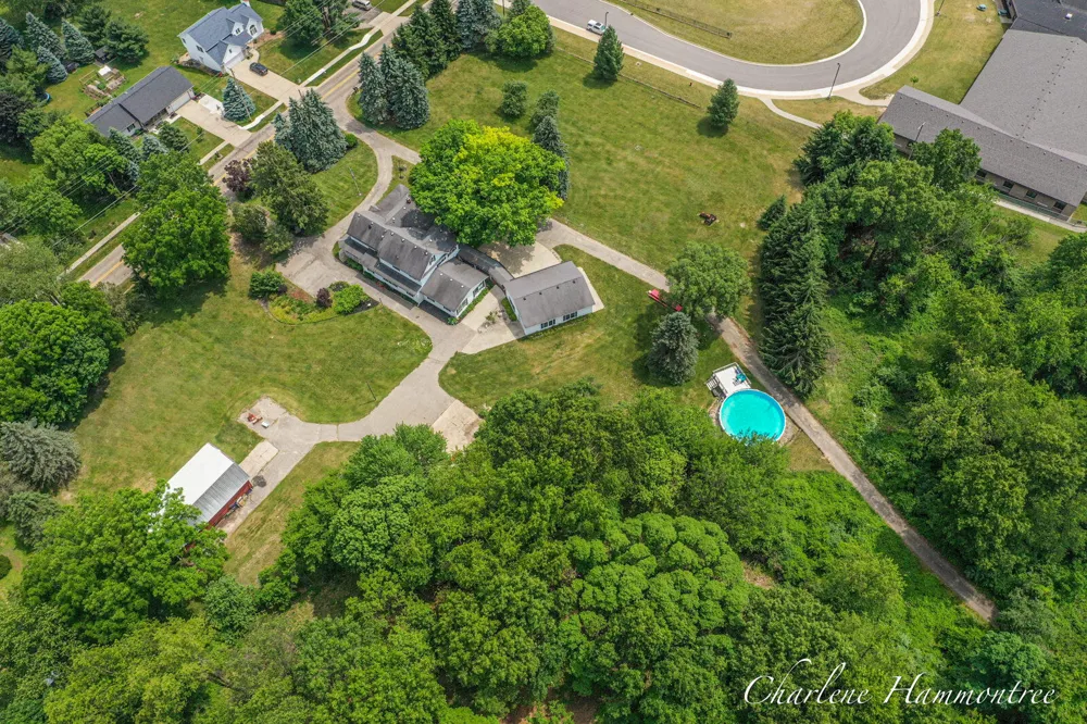 9111 Summit Avenue NE Rockford, MI 49341