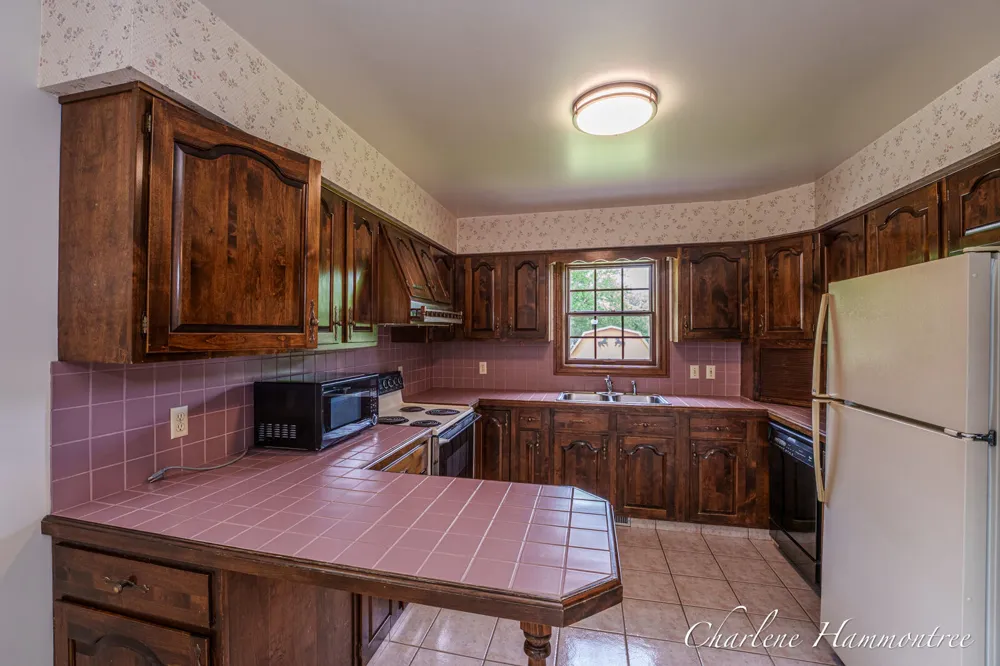 9111 Summit Avenue NE Rockford, MI 49341