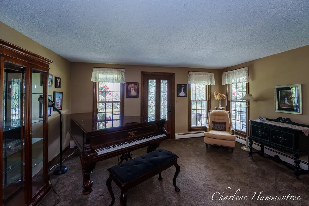 9111 Summit Avenue NE Rockford, MI 49341