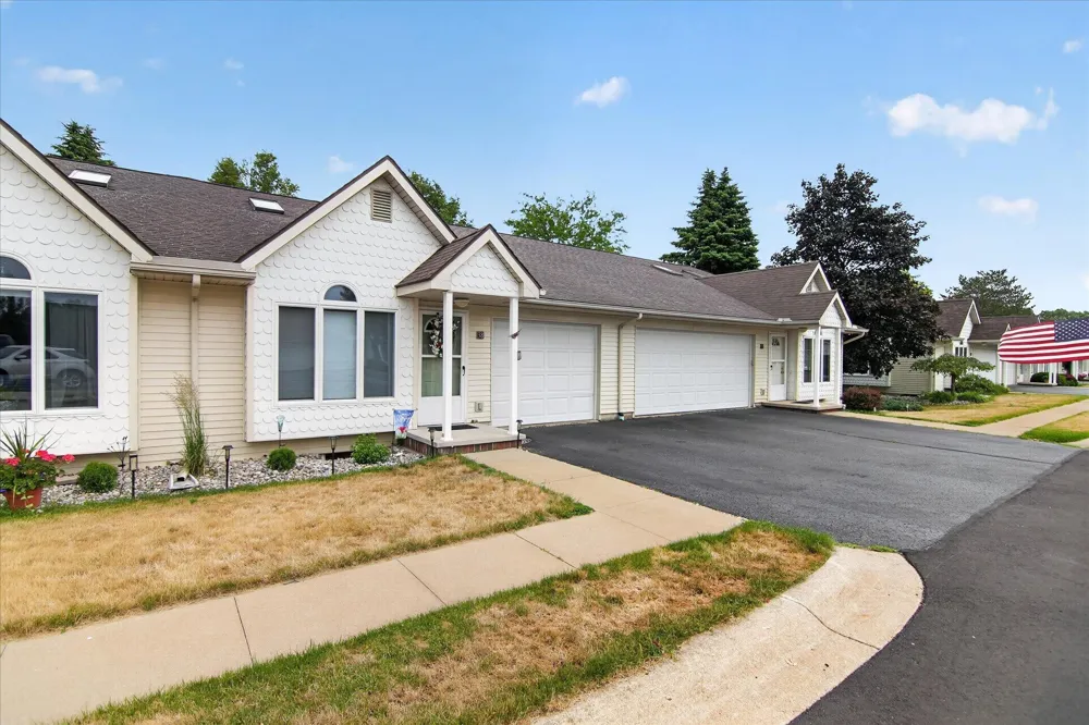 729 Clark Street #38 Tecumseh, MI 49286
