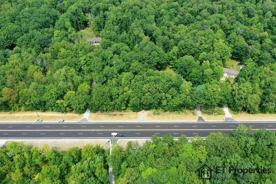 8371 14 Mile Road NE Cedar Springs, MI 49319