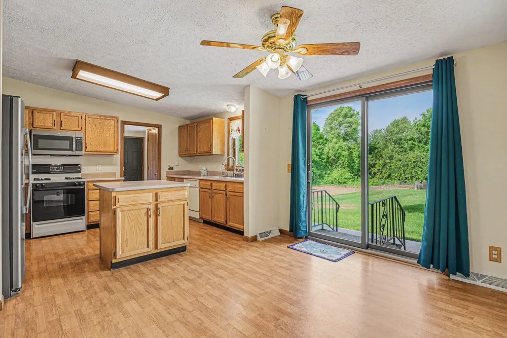69728 Calvin Center Road Cassopolis, MI 49031