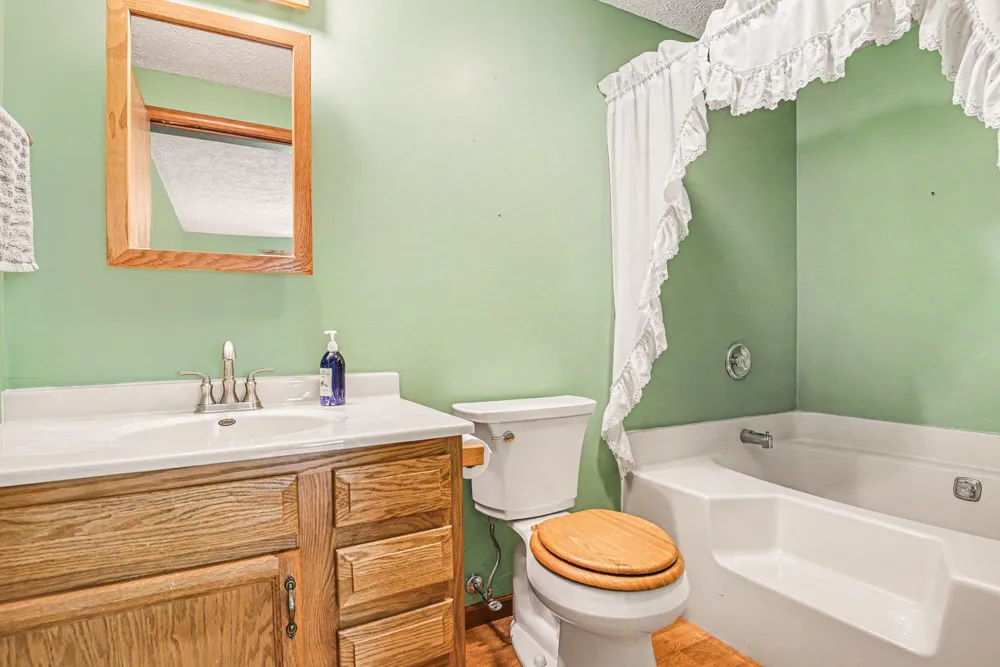 69728 Calvin Center Road Cassopolis, MI 49031