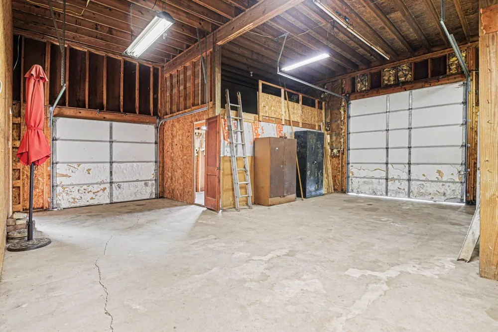 69728 Calvin Center Road Cassopolis, MI 49031