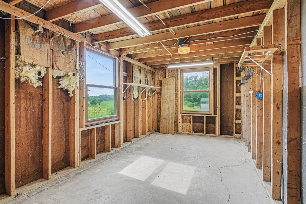 69728 Calvin Center Road Cassopolis, MI 49031