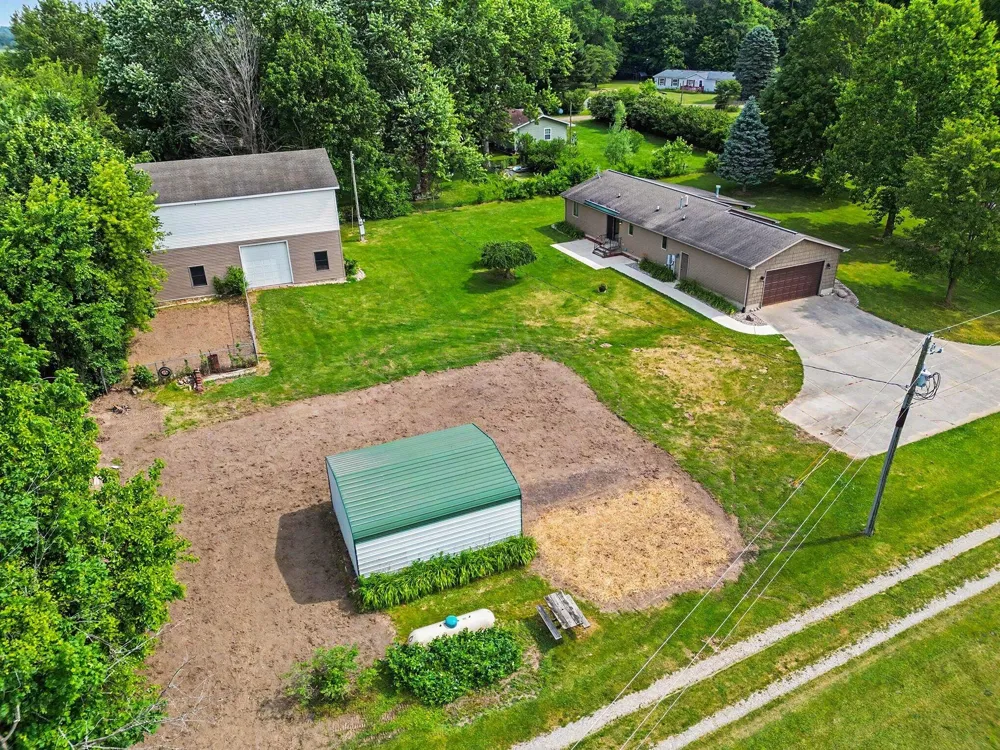 69728 Calvin Center Road Cassopolis, MI 49031