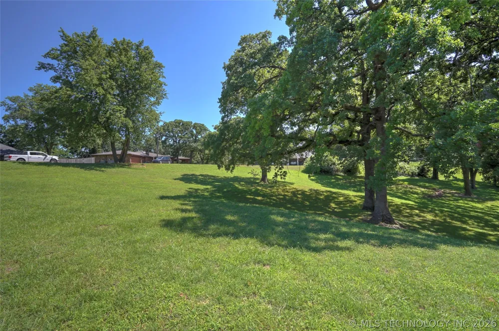 E 104th Place Tulsa, OK 74137