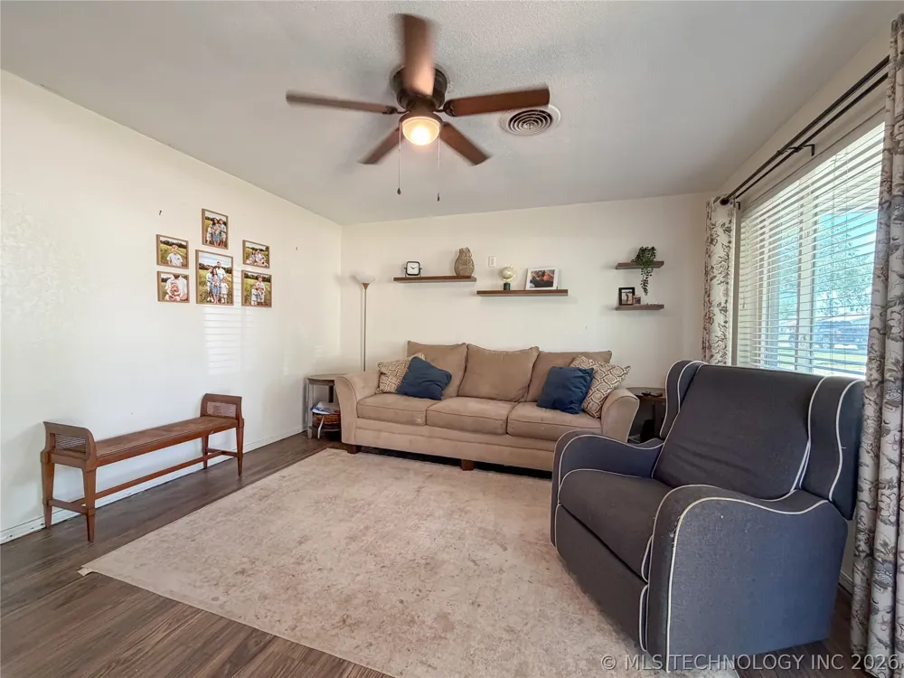 106 Risner Street Davis, OK 73030