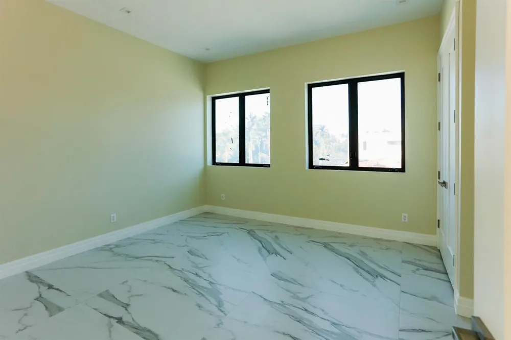 2421 NE 201st Street Miami, FL 33180