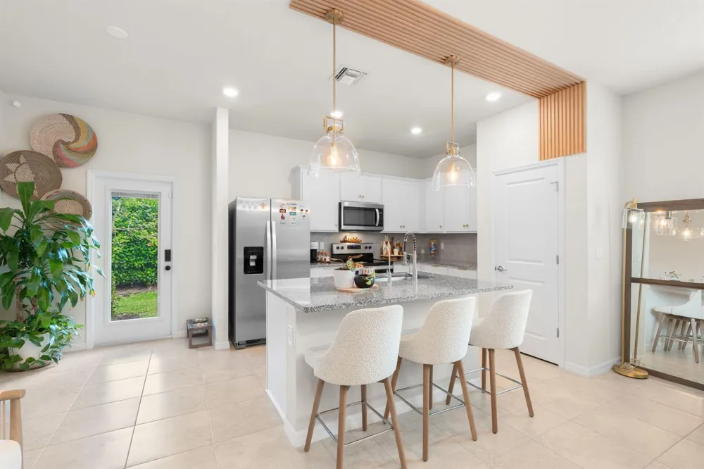 2906 Olivia Avenue Lauderdale Lakes, FL 33311