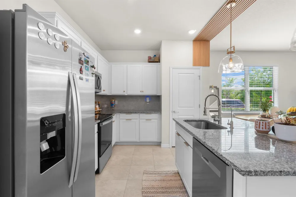 2906 Olivia Avenue Lauderdale Lakes, FL 33311
