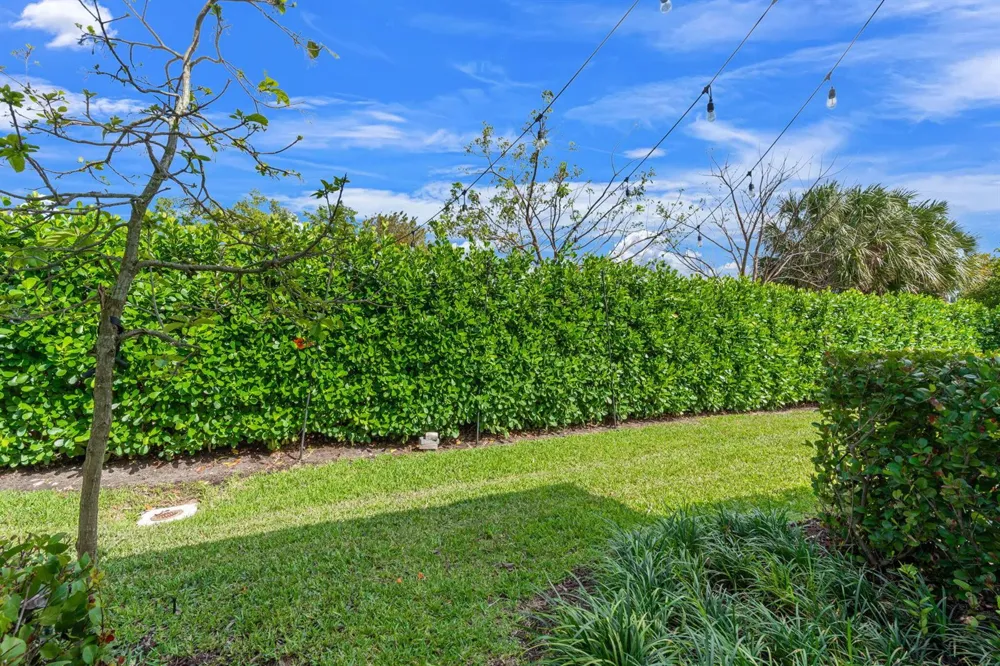 2906 Olivia Avenue Lauderdale Lakes, FL 33311