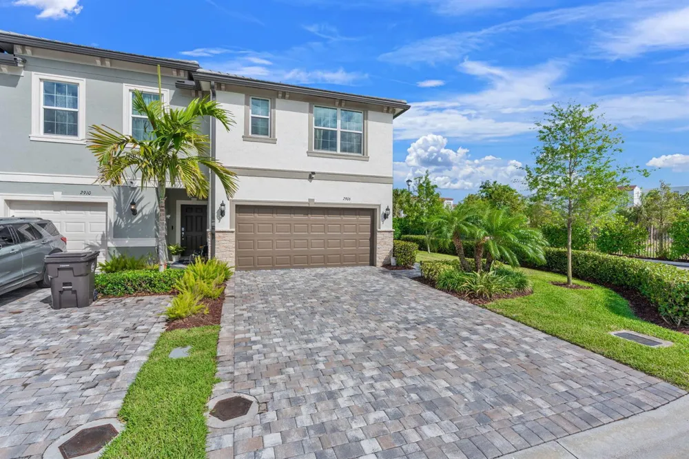 2906 Olivia Avenue Lauderdale Lakes, FL 33311