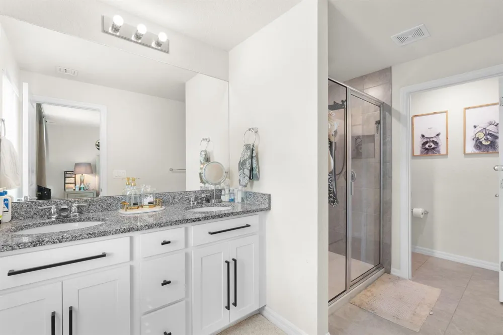 2906 Olivia Avenue Lauderdale Lakes, FL 33311