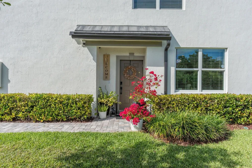 2906 Olivia Avenue Lauderdale Lakes, FL 33311