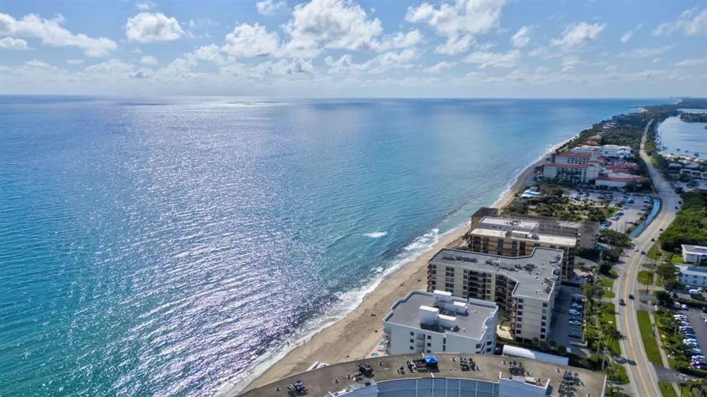 3589 S Ocean Boulevard #10 South Palm Beach, FL 33480