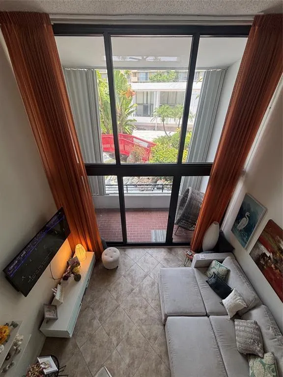 3589 S Ocean Boulevard #10 South Palm Beach, FL 33480