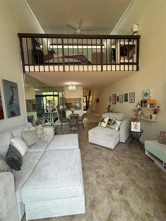 3589 S Ocean Boulevard #10 South Palm Beach, FL 33480