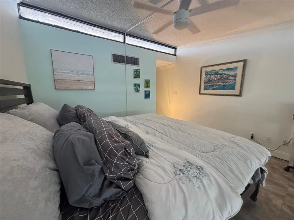 3589 S Ocean Boulevard #10 South Palm Beach, FL 33480
