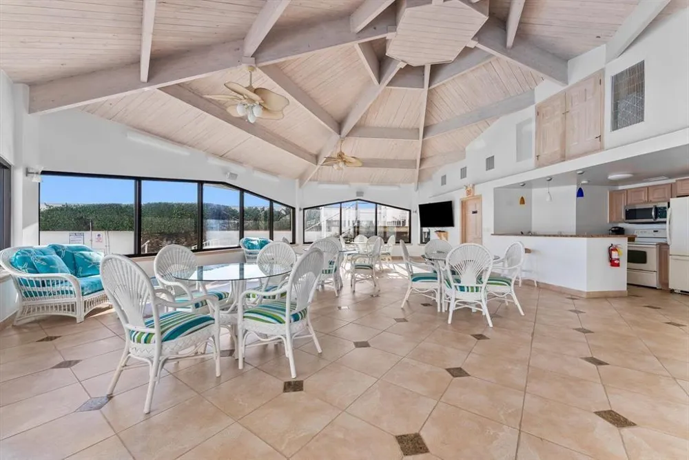 3589 S Ocean Boulevard #10 South Palm Beach, FL 33480