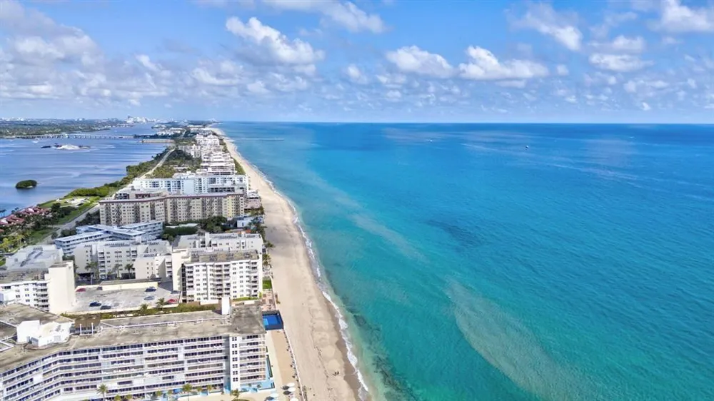 3589 S Ocean Boulevard #10 South Palm Beach, FL 33480