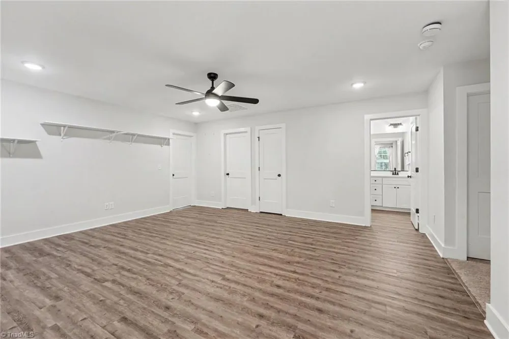 4960 Cannon Crossing Way Greensboro, NC 27410