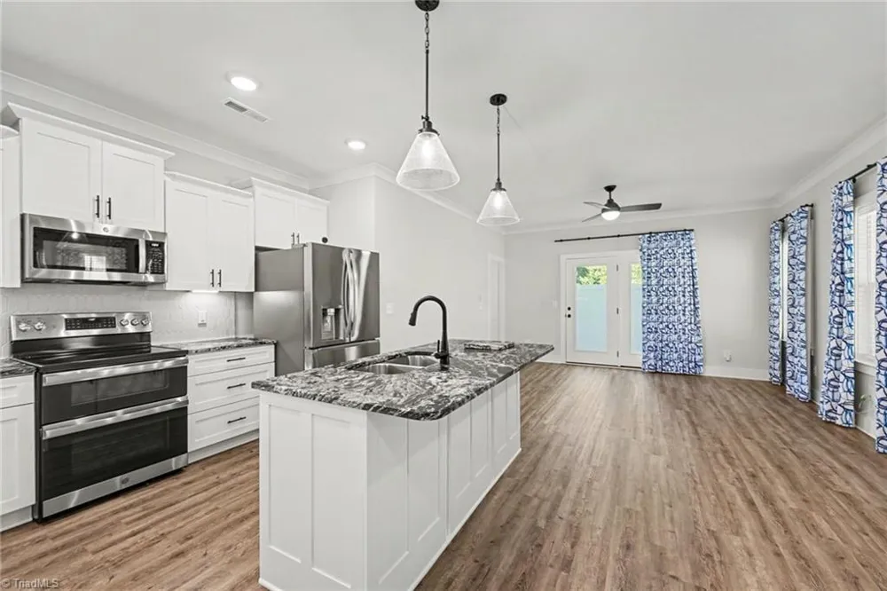 4960 Cannon Crossing Way Greensboro, NC 27410
