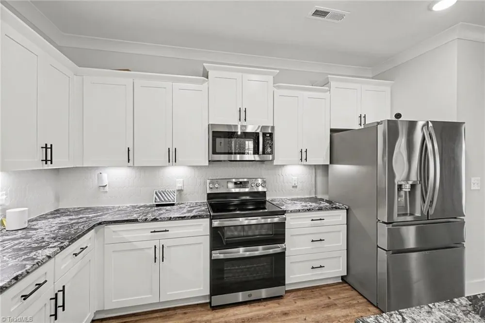4960 Cannon Crossing Way Greensboro, NC 27410