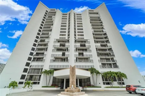 300 Three Islands Boulevard #306