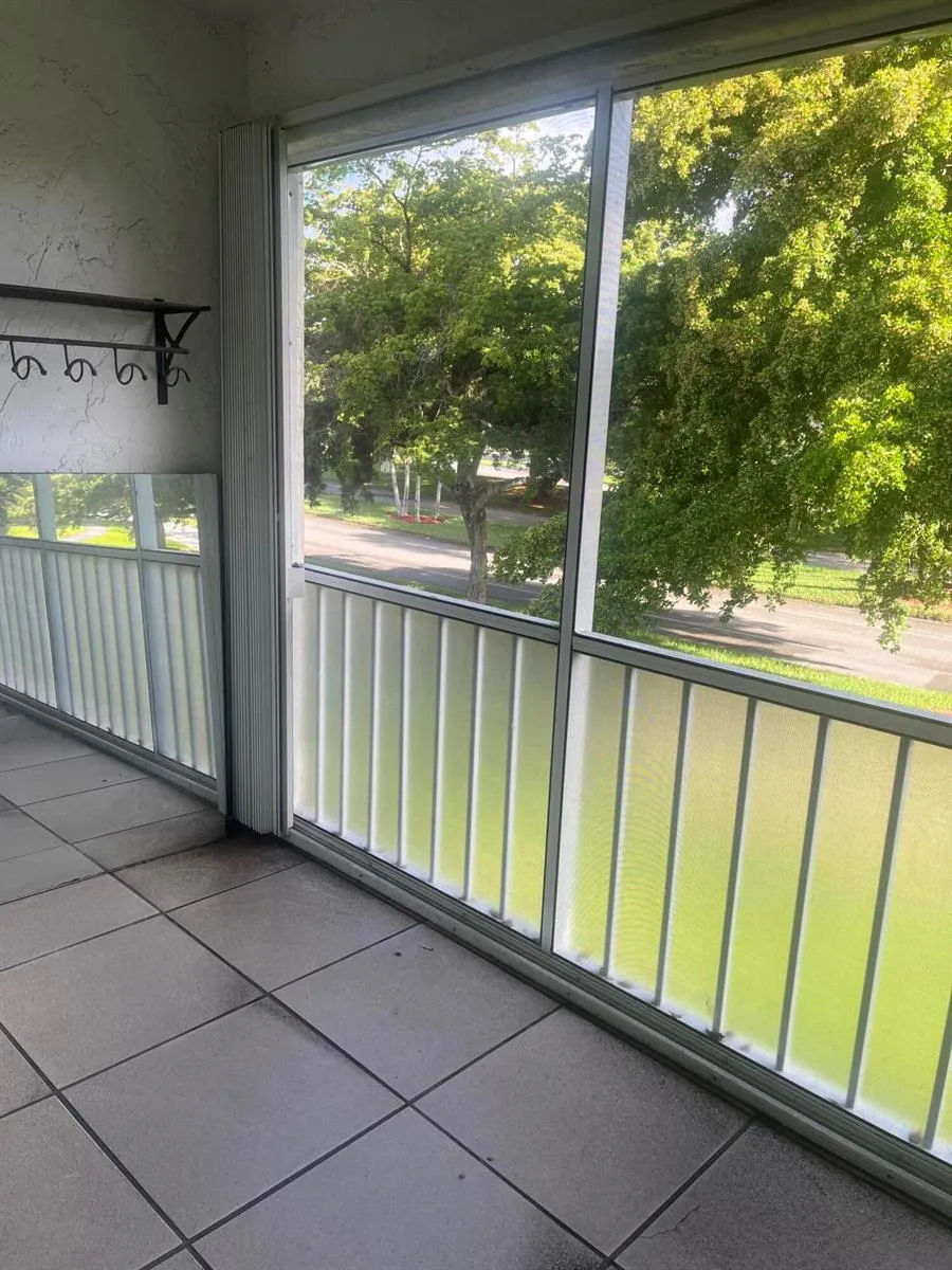 2614 Nassau Bend #H2 Coconut Creek, FL 33066