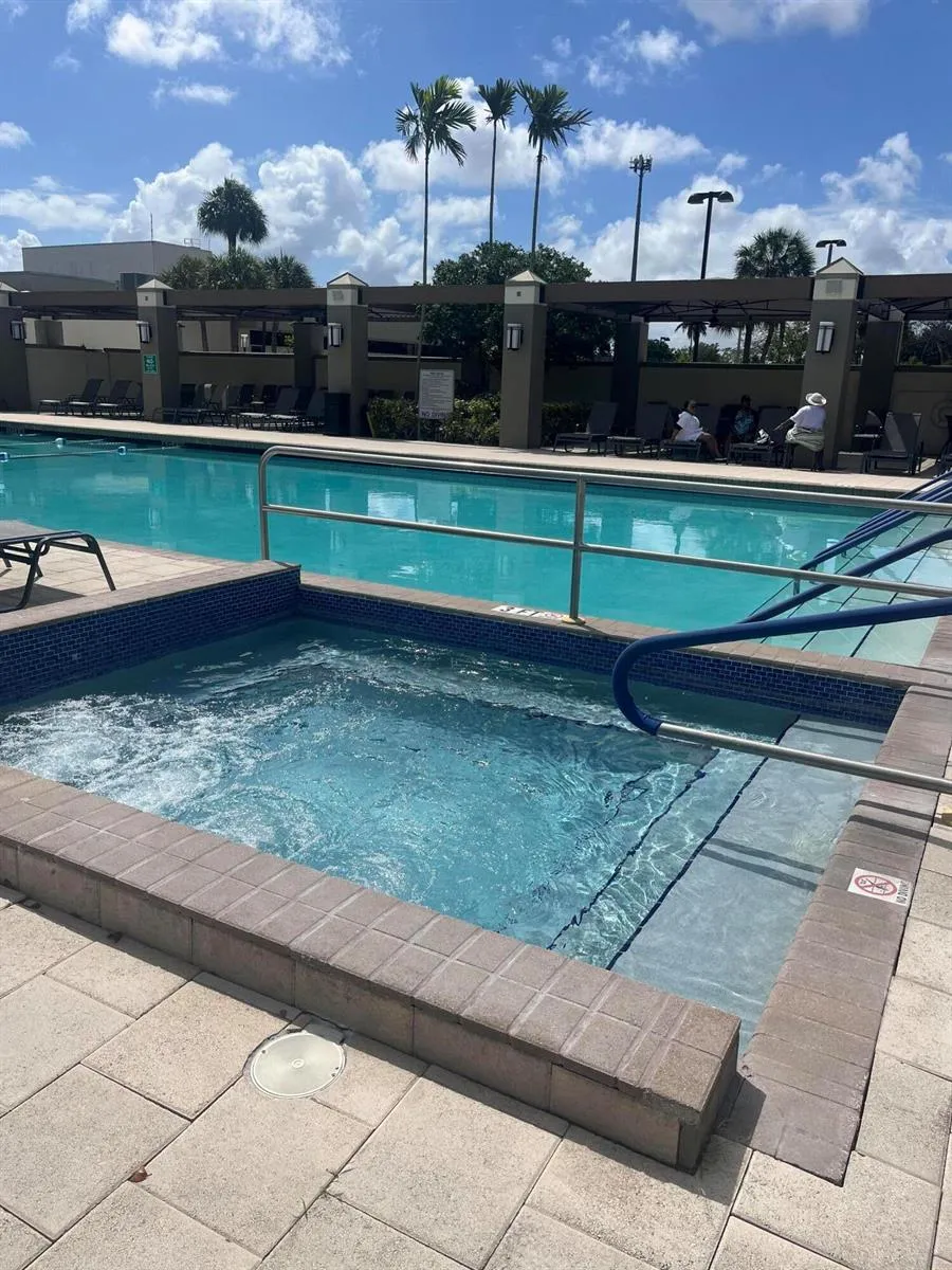 2614 Nassau Bend #H2 Coconut Creek, FL 33066