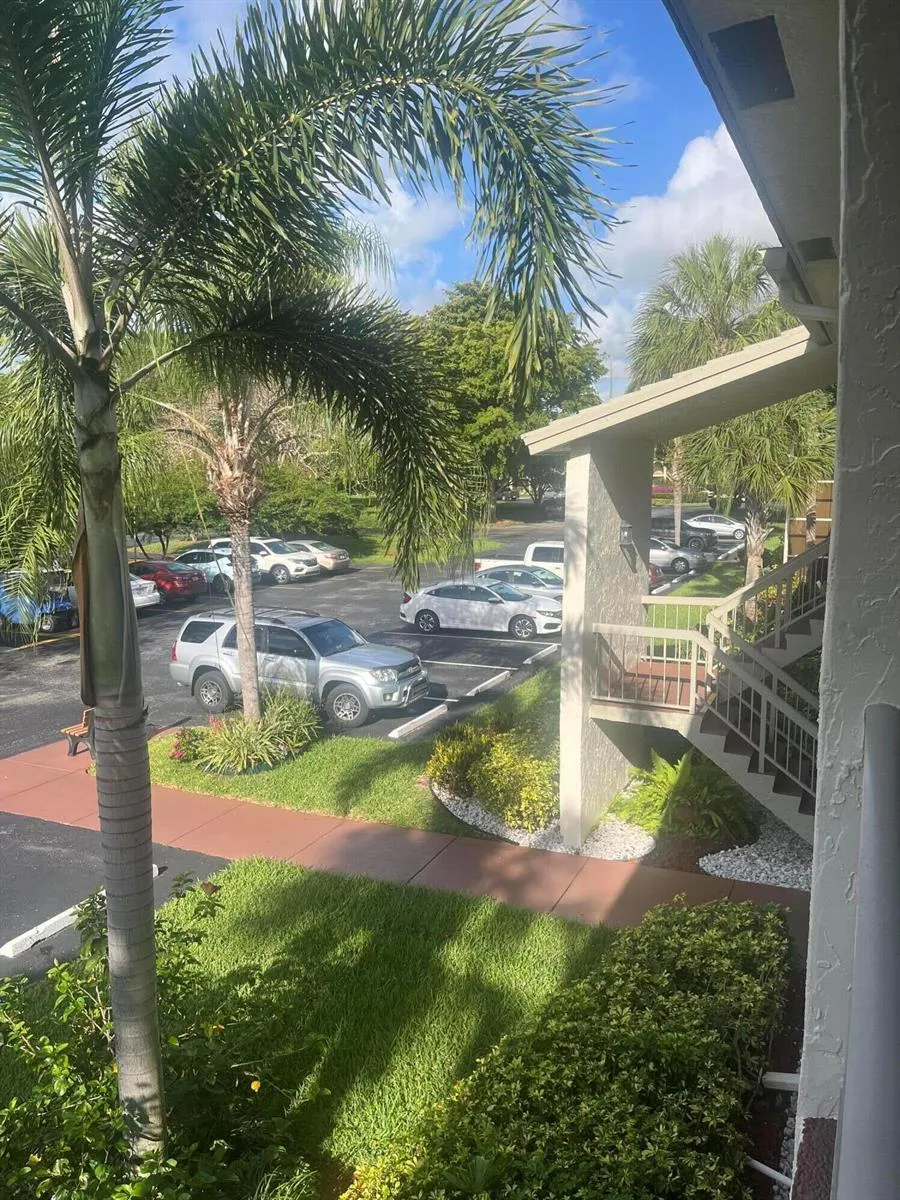 2614 Nassau Bend #H2 Coconut Creek, FL 33066