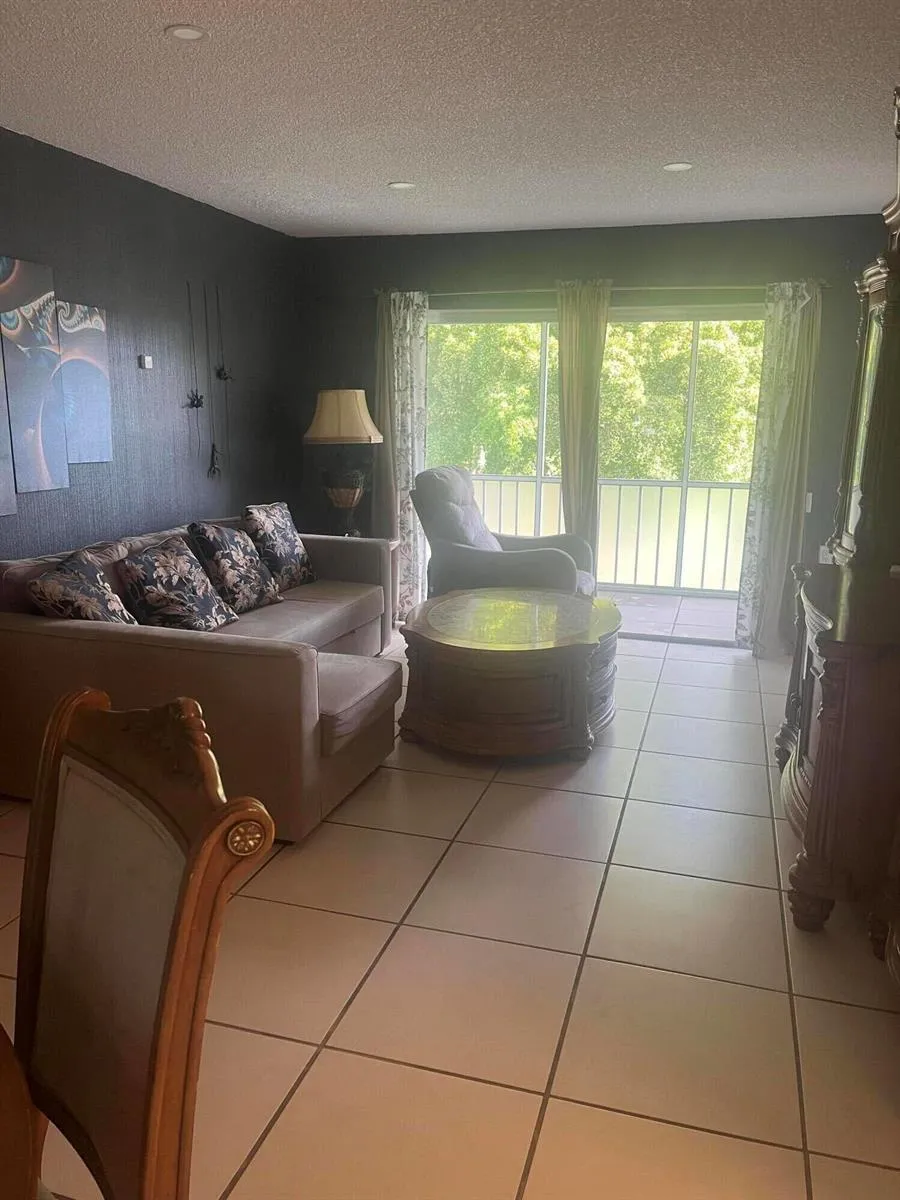 2614 Nassau Bend #H2 Coconut Creek, FL 33066
