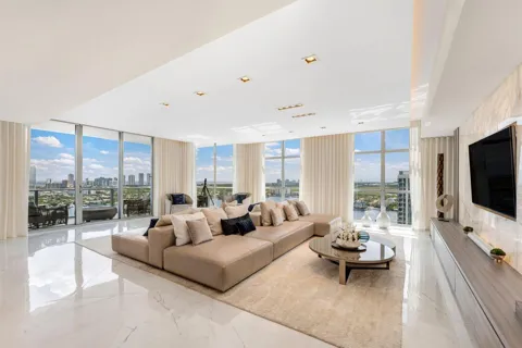 17301 Biscayne Boulevard #Ph-7