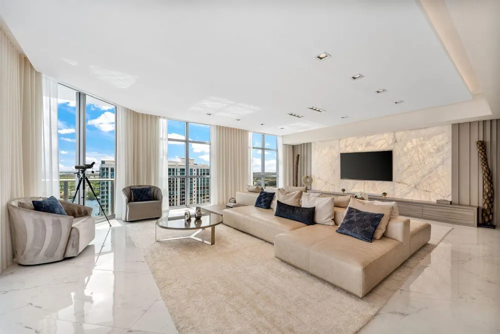 17301 Biscayne Boulevard #Ph-7 North Miami Beach, FL 33160
