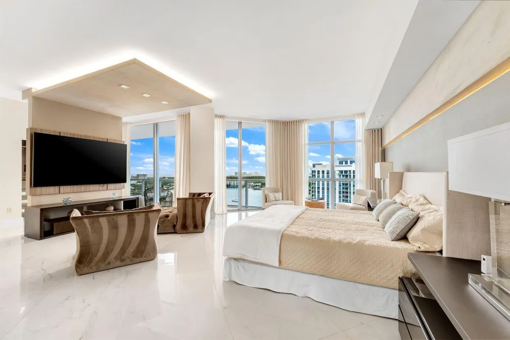 17301 Biscayne Boulevard #Ph-7 North Miami Beach, FL 33160