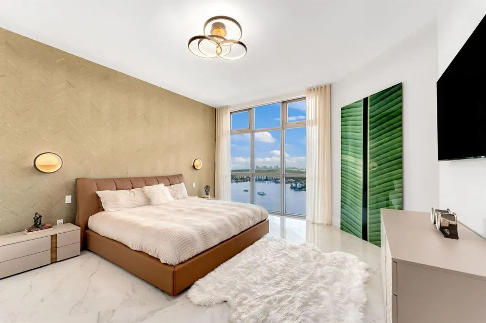 17301 Biscayne Boulevard #Ph-7 North Miami Beach, FL 33160