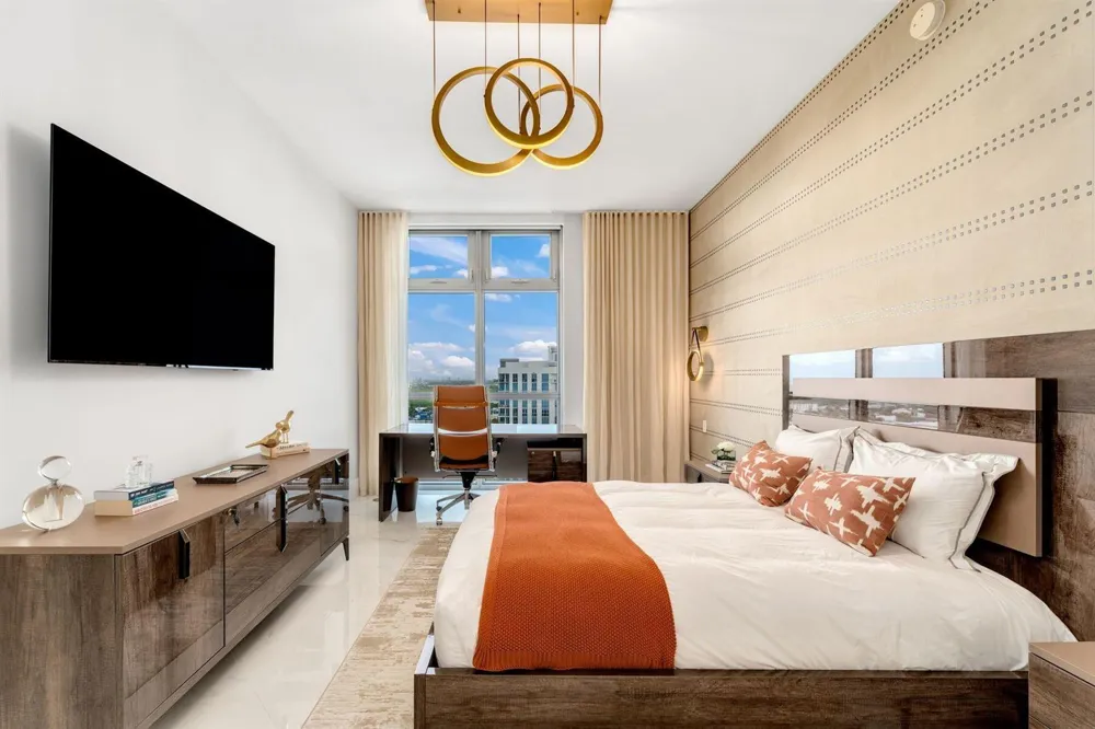 17301 Biscayne Boulevard #Ph-7 North Miami Beach, FL 33160
