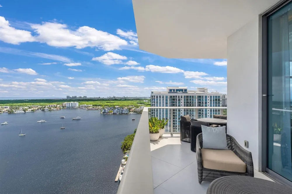 17301 Biscayne Boulevard #Ph-7 North Miami Beach, FL 33160
