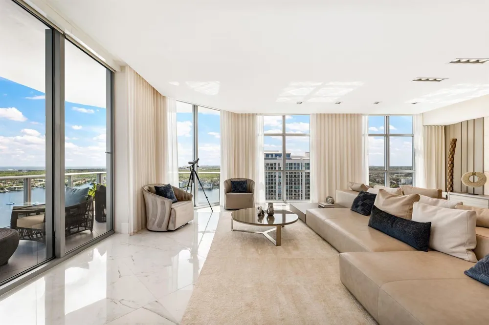 17301 Biscayne Boulevard #Ph-7 North Miami Beach, FL 33160